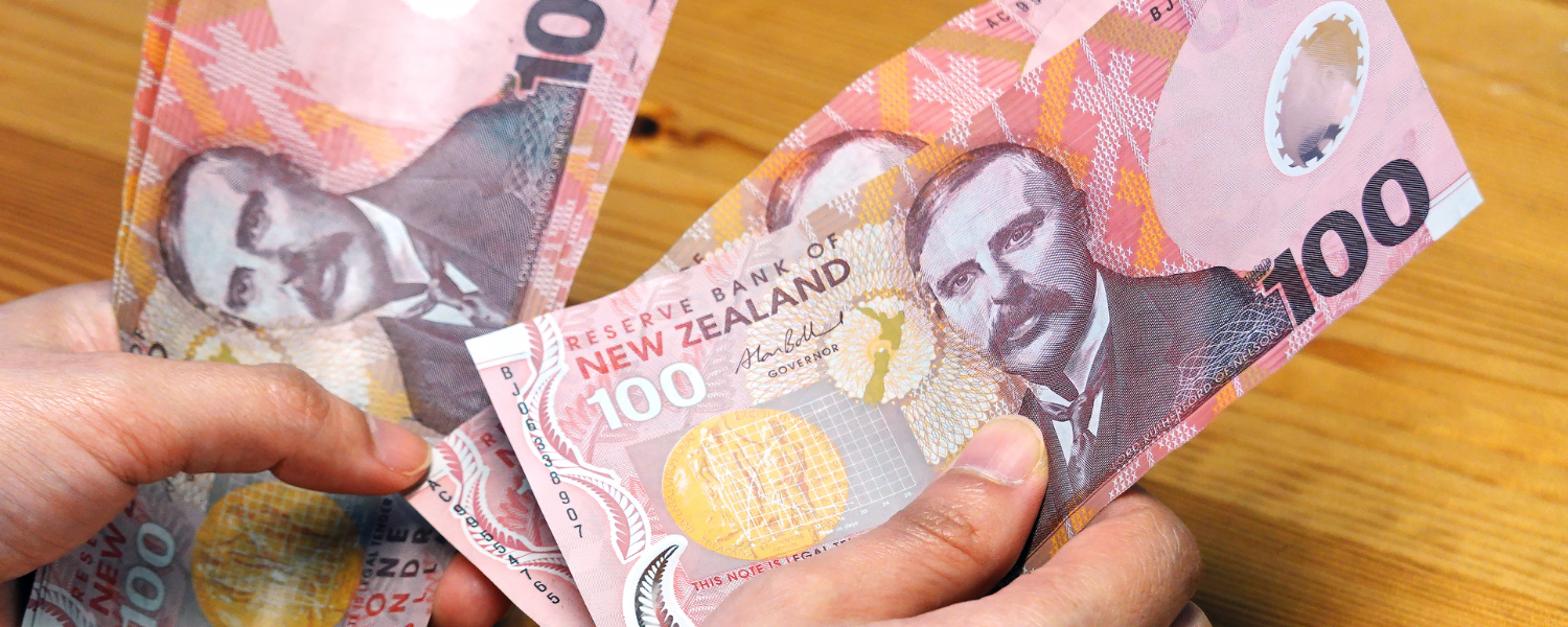 Fixed vs Floating in September: How do banks choose your rates?